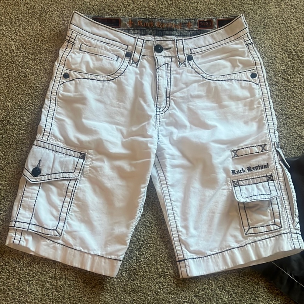 2 pair Rock Revival men’s shorts
